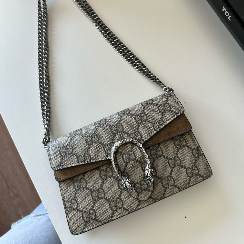 Gucci Dionysus GG Supreme Super Mini Bag